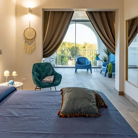 Specchia Luxury House ヴィラ カロヴィーニョ